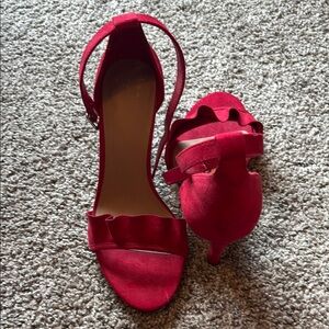 ❤️ Red Heels ❤️